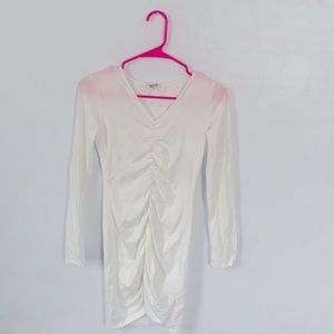 White scrunchy dress